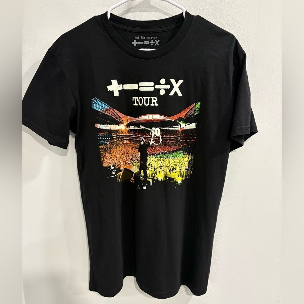 Ed Sheeran Black Graphic 2023  Tour T-Shirt - Picture 6 of 7